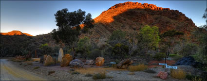 Ark Henge - Arkaroola - SA (PBH3 00 18408)