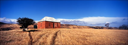 Brick Shed - Near Richmond - TAS (PB00 2297)