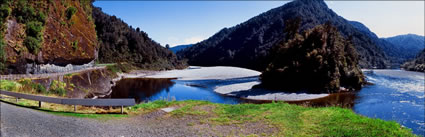 Butler Gorge - NZ (PB 002839)