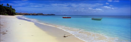 Champagne Beach - Fiji (PB00 4951)