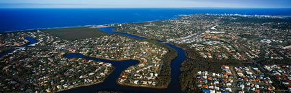 Currimundi Lake - QLD (PB 00 3180)