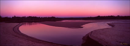 Currimundi Lake - QLD (PB 003279)