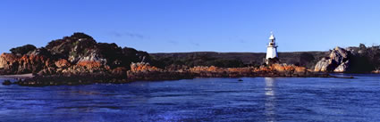 Entrance Islet Lighthouse - TAS  (PB00 5593)