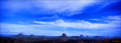 Glasshouse Mountains with Cyrus Clouds (PB 003124)