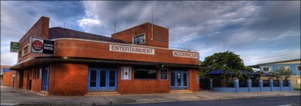 Hotel Illawong - Evans Head - NSW (PBH3 00 15742)