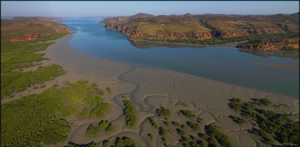 Hunter River - Kimberley - WA T (PBH3 00 10915)