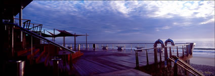 Loo with a View Sunrise Mooloolaba-QLD (PB00 3425)