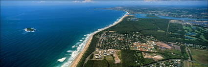 Mudjimba - QLD (PB 000293)