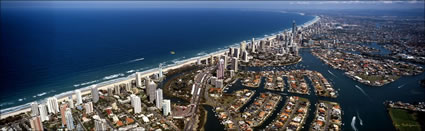 Paradise Waters Indy - QLD (PB00 3768)