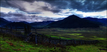 Phobjinka Valley T (PBH3 00 23848)