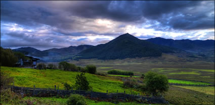 Phobjinka Valley T  (PBH3 00 23854)