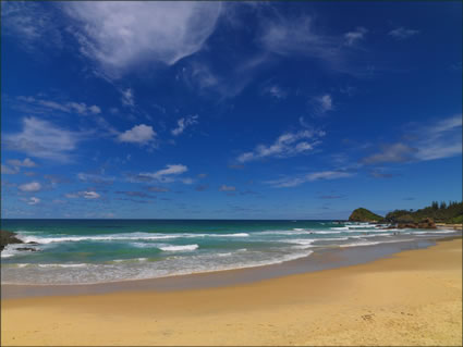 Flynns Beach Port Macquarie NSW SQ (PBH3 00 0158)