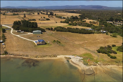 Property - Clarence Point - TAS (PBH3 00 15458)