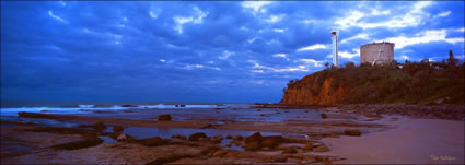 Pt Cartwright Lighthouse 1 -QLD (PB 003210)