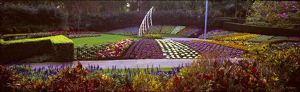 Roma St Parklands In Bloom 11-QLD (PB00 3358) 