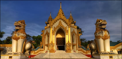 Shwedagon Paya Entrance T (PBH3 00 14479) (2)