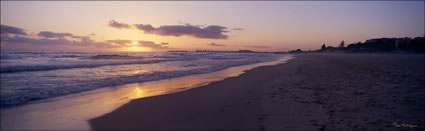 Sunrise - Currumbin Beach 3 -QLD (PB00 3779)