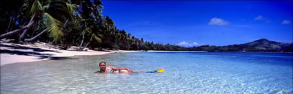 The Blue Lagoon - Fiji (PB00 4811)