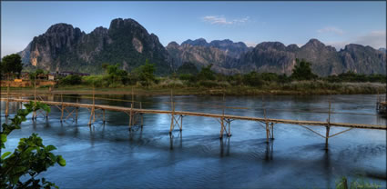 Vang Vieng T (PBH3 00 14229)