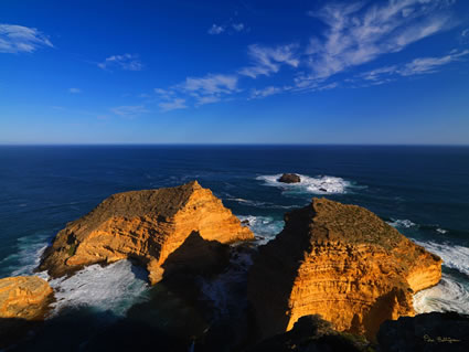Whalers Way - SA (PBH3 00 23044)