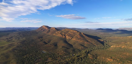 Wilpena Pound Resort - SA T (PBH3 00 18055)